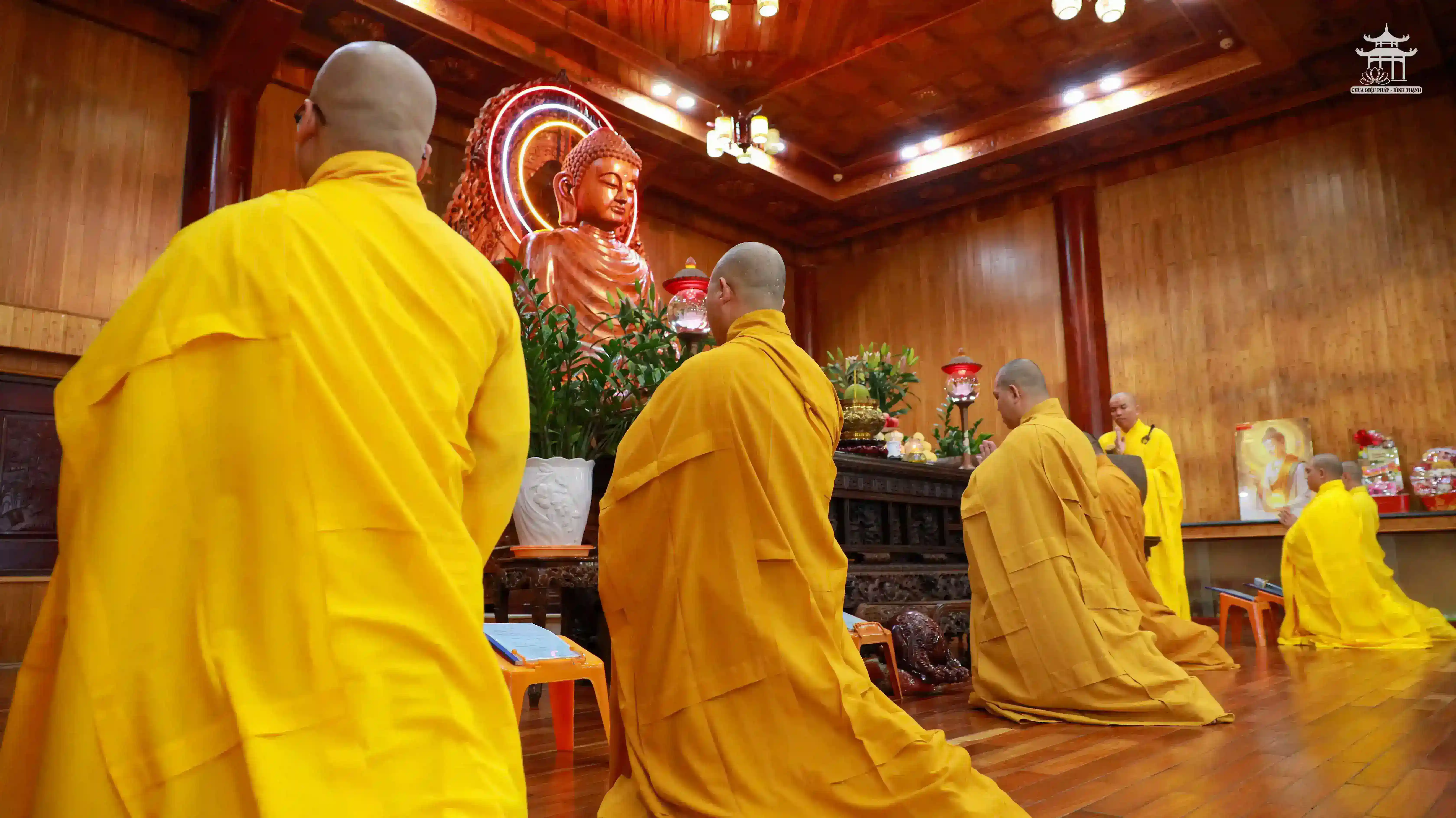 LỄ SÁM HỐI VÀ TỤNG 5 GIỚI ĐỊNH KỲ TẠI CHÙA DIỆU PHÁP: HÀNH TRÌNH CHUYỂN HÓA NỘI TÂM